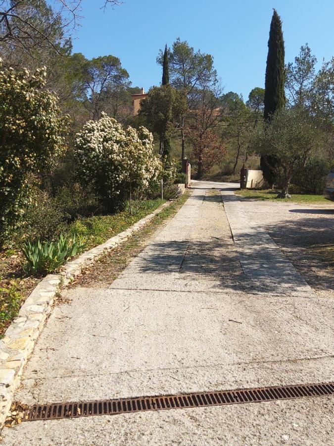 Comorebi Provence Entrecasteaux Exteriör bild